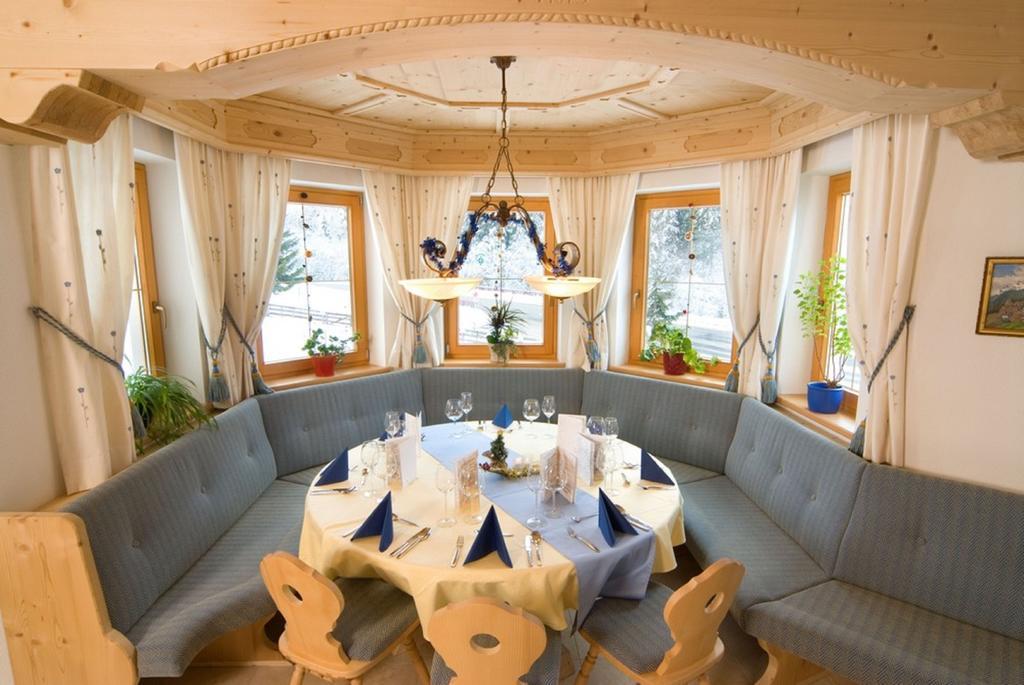 Alpenhotel Tirolerhof Герлос Ресторан фото