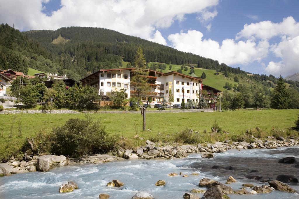 Alpenhotel Tirolerhof Герлос Екстер'єр фото
