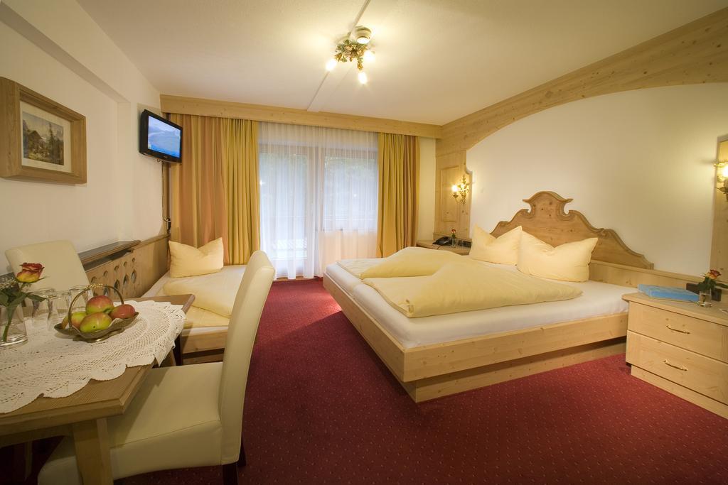Alpenhotel Tirolerhof Герлос Номер фото