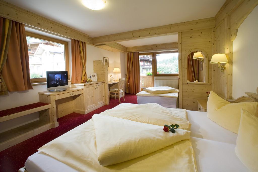 Alpenhotel Tirolerhof Герлос Екстер'єр фото